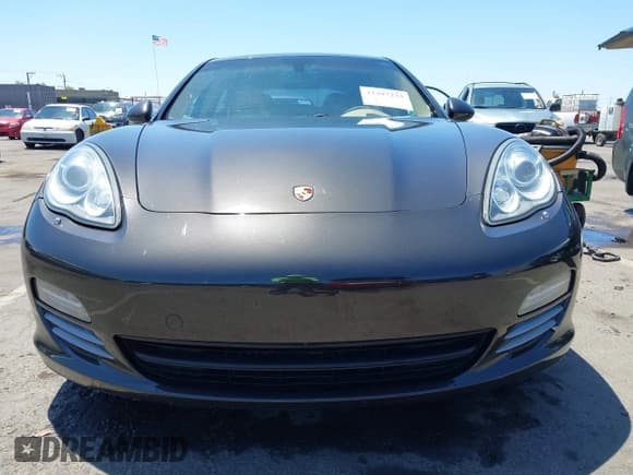 ✅ 2010 Porsche Panamera S • VIN: WP0AB2A72AL065759 • Lot: 42487233. Wystawiony na IAAI z przebiegiem 128 507 mil. Bezpłatny archiwum sprzedaży aukcyjnych z USA i szczegółowy raport historii pojazdu na DreamBid. Zdjęcie 6.