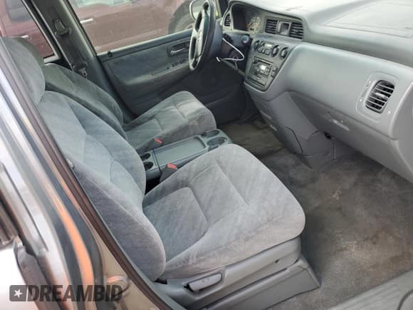 ✅ 2002 Honda Odyssey EX • VIN: 5FNRL186X2B000718 • Lot: 87476465. Wystawiony na Copart z przebiegiem 195 327 mil. Bezpłatny archiwum sprzedaży aukcyjnych z USA i szczegółowy raport historii pojazdu na DreamBid. Zdjęcie 8.