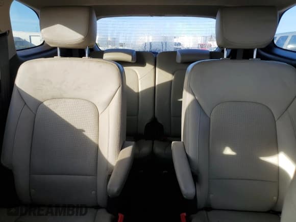 ✅ 2019 Hyundai Santa Fe Limited Ultimate • VIN: KM8SRDHF2KU299528 • Lot: 92241025. Wystawiony na Copart z przebiegiem 78 577 mil. Bezpłatny archiwum sprzedaży aukcyjnych z USA i szczegółowy raport historii pojazdu na DreamBid. Zdjęcie 10.