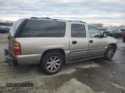 ✅ 2003 Chevrolet Suburban LT • VIN: 3GNEC16Z43G203800 • Лот: 82398744. Опубликован ранее на Copart с пробегом 326 184 миль. Бесплатный доступ к архиву аукционных продаж из США и подробный отчёт об истории автомобиля на DreamBid. Изображение 3.