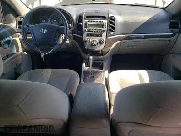 ✅ 2008 Hyundai Santa Fe GLS • VIN: 5NMSG13D88H225125 • Lot: 74509304. Listed on Copart with 226,719 mi. Free auction sales archive from the USA and detailed vehicle history report at DreamBid. Image 8.