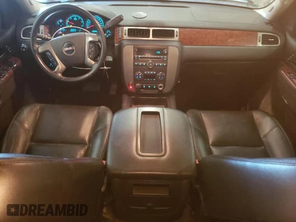 ✅ 2012 GMC Sierra 2500HD SLT • VIN: 1GT121EGXCF156087 • Lot: 56414505. Listed on Copart with 140,909 mi. Free auction sales archive from the USA and detailed vehicle history report at DreamBid. Image 8.