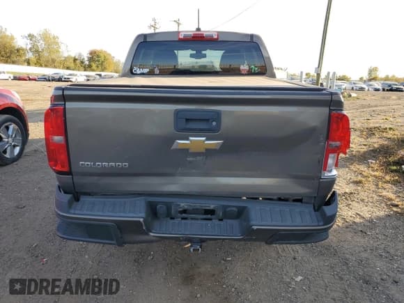 ✅ 2015 Chevrolet Colorado 4WD Z71 • VIN: 1GCGTCE35F1125623 • Лот: 74632544. Опубликован ранее на Copart с пробегом 227 491 миль. Бесплатный доступ к архиву аукционных продаж из США и подробный отчёт об истории автомобиля на DreamBid. Изображение 6.