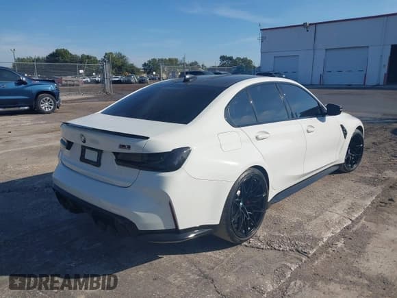 ✅ 2022 BMW M3 Competition xDrive • VIN: WBS43AY03NFL95677 • Lot: 43866136. Listed on IAAI with 40,110 mi. Free auction sales archive from the USA and detailed vehicle history report at DreamBid. Image 4.