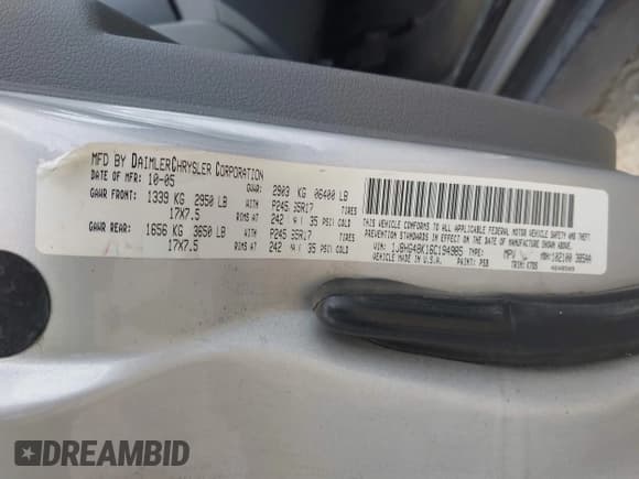 ✅ 2006 Jeep Commander • VIN: 1J8HG48K16C194985 • Lot: 43257335. Wystawiony na IAAI z przebiegiem 168 386 mil. Bezpłatny archiwum sprzedaży aukcyjnych z USA i szczegółowy raport historii pojazdu na DreamBid. Zdjęcie 9.