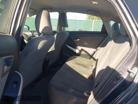 ✅ 2015 Toyota Prius Two • VIN: JTDKN3DU0F0474192 • Лот: 43692758. Опубликован ранее на IAAI с пробегом 160 877 миль. Бесплатный доступ к архиву аукционных продаж из США и подробный отчёт об истории автомобиля на DreamBid. Изображение 8.