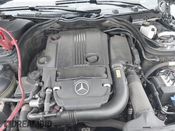 ✅ 2014 Mercedes-Benz C 250 Sport • VIN: WDDGF4HBXEG253583 • Lot: 42189407. Wystawiony na IAAI z przebiegiem 134 896 mil. Bezpłatny archiwum sprzedaży aukcyjnych z USA i szczegółowy raport historii pojazdu na DreamBid. Zdjęcie 10.