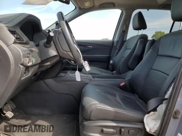 ✅ 2022 Honda Pilot Touring 7-Passenger • VIN: 5FNYF6H68NB037772 • Lot: 71996515. Listed on Copart with 23,900 mi. Free auction sales archive from the USA and detailed vehicle history report at DreamBid. Image 7.