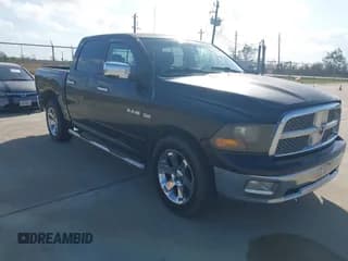 ✅ 2009 Dodge 1500 SLT • VIN: 1D3HB13T49S736019 • Lot: 40930668. Wystawiony na IAAI z przebiegiem 230 876 mil. Bezpłatny archiwum sprzedaży aukcyjnych z USA i szczegółowy raport historii pojazdu na DreamBid. Zdjęcie 1.
