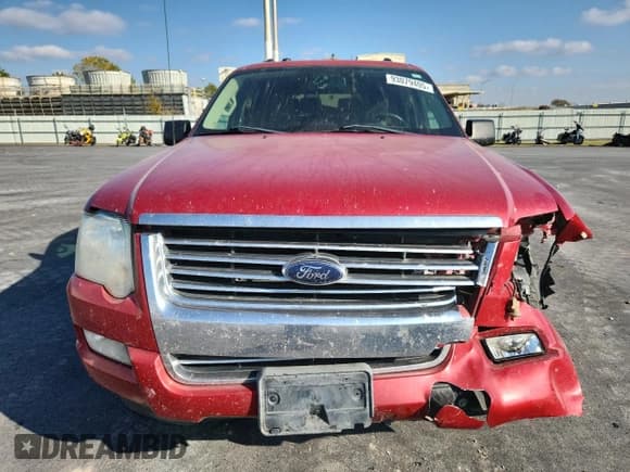 ✅ 2010 Ford Explorer XLT • VIN: 1FMEU7DEXAUA97027 • Lot: 93079405. Wystawiony na Copart z przebiegiem 99 108 mil. Bezpłatny archiwum sprzedaży aukcyjnych z USA i szczegółowy raport historii pojazdu na DreamBid. Zdjęcie 5.