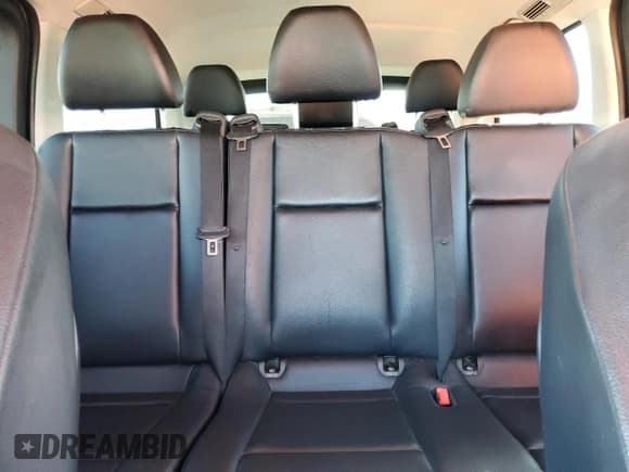 ✅ 2016 Mercedes-Benz Metris Passenger • VIN: WD4PG2EE2G3088364 • Lot: 92097245. Wystawiony na Copart z przebiegiem 138 172 mil. Bezpłatny archiwum sprzedaży aukcyjnych z USA i szczegółowy raport historii pojazdu na DreamBid. Zdjęcie 10.