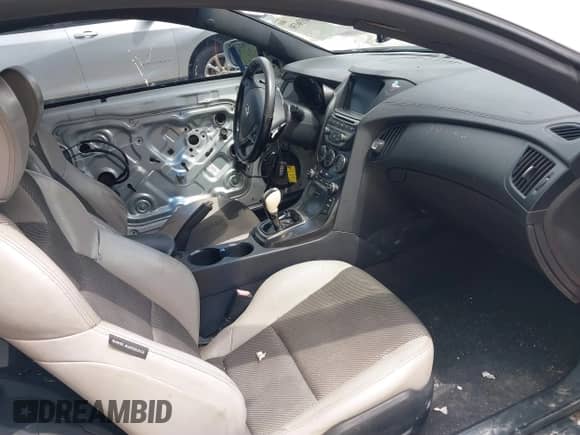 2013 Hyundai Genesis Coupe R-Spec с VIN KMHHT6KD0DU090273, выставлен на аукционе IAAI как лот 41304908 с пробегом 177 650 миль миль и . История ставок и продаж доступна на DreamBid. Изображение 5.