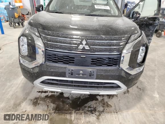 ✅ 2024 Mitsubishi Outlander SEL • VIN: JA4J4WA87RZ009183 • Lot: 82441165. Listed on Copart with 35,218 mi. Free auction sales archive from the USA and detailed vehicle history report at DreamBid. Image 12.