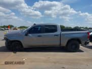 ✅ 2020 Chevrolet Silverado 1500 LT Trail Boss • VIN: 3GCPYFED2LG273673 • Lot: 42888954. Wystawiony na IAAI z przebiegiem 125 577 mil. Bezpłatny archiwum sprzedaży aukcyjnych z USA i szczegółowy raport historii pojazdu na DreamBid. Zdjęcie 15.