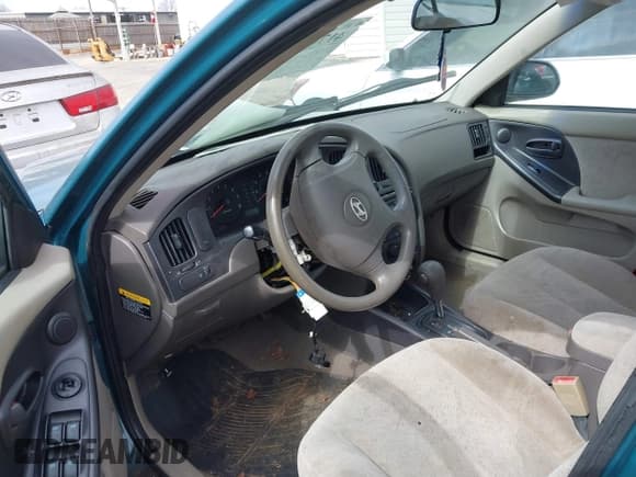 ✅ 2006 Hyundai Elantra GLS • VIN: KMHDN46D16U237680 • Lot: 41706052. Wystawiony na IAAI z przebiegiem 63 569 mil. Bezpłatny archiwum sprzedaży aukcyjnych z USA i szczegółowy raport historii pojazdu na DreamBid. Zdjęcie 12.