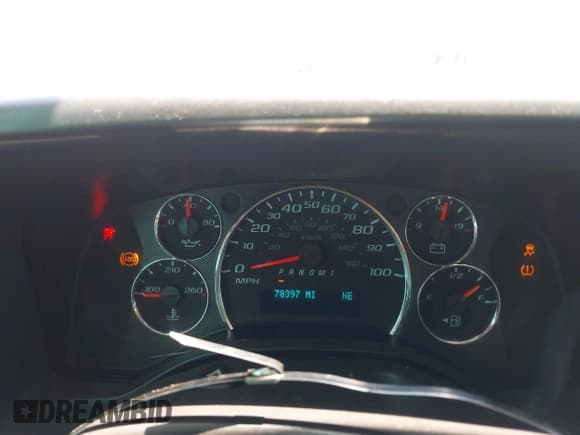 ✅ 2020 Chevrolet Express Passenger LT • VIN: 1GAZGPFG8L1215472 • Lot: 42463979. Wystawiony na IAAI z przebiegiem 78 397 mil. Bezpłatny archiwum sprzedaży aukcyjnych z USA i szczegółowy raport historii pojazdu na DreamBid. Zdjęcie 7.