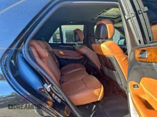 ✅ 2018 Mercedes-Benz GLE 550e • VIN: 4JGDA6DB7JB034936 • Lot: 95621915. Wystawiony na Copart z przebiegiem 162 643 mil. Bezpłatny archiwum sprzedaży aukcyjnych z USA i szczegółowy raport historii pojazdu na DreamBid. Zdjęcie 6.