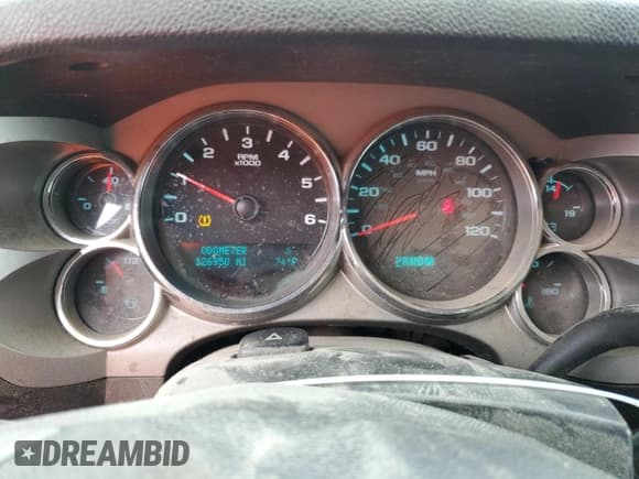 ✅ 2013 Chevrolet Silverado 1500 LT • VIN: 1GCRKSE72DZ144217 • Lot: 68073524. Listed on Copart with 126,950 mi. Free auction sales archive from the USA and detailed vehicle history report at DreamBid. Image 9.