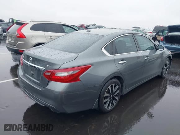 ✅ 2018 Nissan Altima S • VIN: 1N4AL3AP5JC157182 • Лот: 43839690. Опубликован ранее на IAAI с пробегом 201 821 миль. Бесплатный доступ к архиву аукционных продаж из США и подробный отчёт об истории автомобиля на DreamBid. Изображение 4.