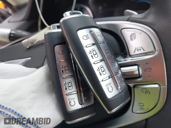 ✅ 2023 Genesis GV80 • VIN: KMUHCESCXPU114991 • Lot: 41596019. Wystawiony na IAAI z przebiegiem 31 787 mil. Bezpłatny archiwum sprzedaży aukcyjnych z USA i szczegółowy raport historii pojazdu na DreamBid. Zdjęcie 11.