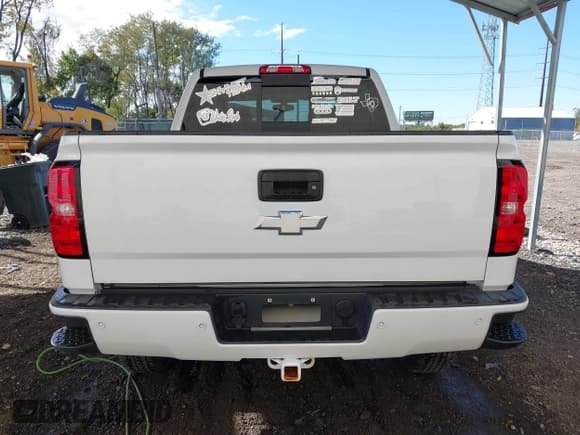 ✅ 2017 Chevrolet Silverado 1500 LT • VIN: 3GCUKREC9HG309038 • Lot: 43511015. Listed on IAAI with 55,170 mi. Free auction sales archive from the USA and detailed vehicle history report at DreamBid. Image 17.