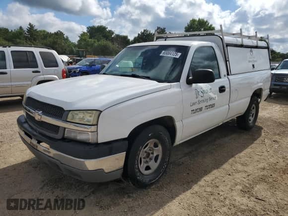 2004 Chevrolet Silverado 1500 LS z VIN 1GCEC14TX4E211982, wystawiony jako Copart lot #65004125 z przebiegiem 131 121 mil mil oraz Szkoda całkowita • Salvage title. Historia ofert i sprzedaży dostępna na DreamBid. Obrazek 1.