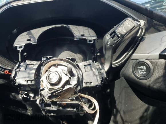 ✅ 2023 Ford Escape Active • VIN: 1FMCU0GN4PUA41748 • Lot: 70024775. Wystawiony na Copart z przebiegiem Nie podano. Bezpłatny archiwum sprzedaży aukcyjnych z USA i szczegółowy raport historii pojazdu na DreamBid. Zdjęcie 9.