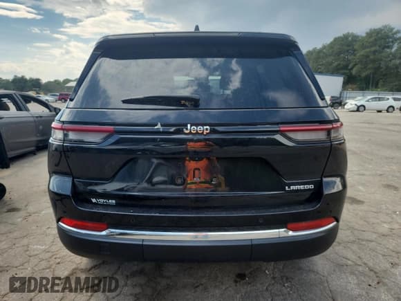 ✅ 2024 Jeep Grand Cherokee Laredo X • VIN: 1C4RJGAGXRC709118 • Lot: 82159175. Listed on Copart with 32,308 mi. Free auction sales archive from the USA and detailed vehicle history report at DreamBid. Image 6.