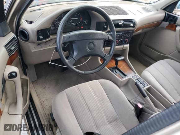 ✅ 1992 BMW 5 Series • VIN: WBAHD631XNBJ72799 • Lot: 91816185. Listed on Copart with 31,288 mi. Free auction sales archive from the USA and detailed vehicle history report at DreamBid. Image 8.