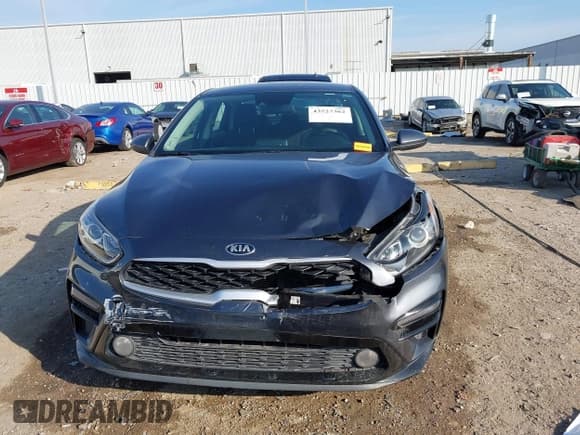 ✅ 2021 Kia Forte LXS • VIN: 3KPF24AD3ME372099 • Lot: 43527362. Wystawiony na IAAI z przebiegiem 77 741 mil. Bezpłatny archiwum sprzedaży aukcyjnych z USA i szczegółowy raport historii pojazdu na DreamBid. Zdjęcie 12.