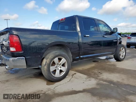✅ 2009 Dodge 1500 Laramie • VIN: 1D3HV13T69S738443 • Lot: 57294855. Wystawiony na Copart z przebiegiem 216 259 mil. Bezpłatny archiwum sprzedaży aukcyjnych z USA i szczegółowy raport historii pojazdu na DreamBid. Zdjęcie 3.