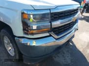 ✅ 2018 Chevrolet Silverado 1500 LT • VIN: 1GCRCREC1JZ131313 • Lot: 43358252. Wystawiony na IAAI z przebiegiem 143 554 mil. Bezpłatny archiwum sprzedaży aukcyjnych z USA i szczegółowy raport historii pojazdu na DreamBid. Zdjęcie 17.