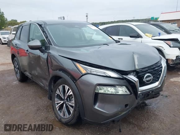 ✅ 2022 Nissan Rogue SV • VIN: 5N1BT3BB7NC677127 • Lot: 43392740. Wystawiony na IAAI z przebiegiem 38 629 mil. Bezpłatny archiwum sprzedaży aukcyjnych z USA i szczegółowy raport historii pojazdu na DreamBid. Zdjęcie 6.
