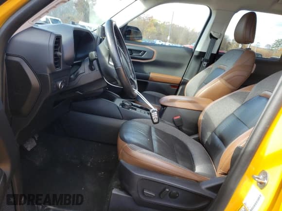 ✅ 2022 Ford Bronco Sport Outer Banks • VIN: 3FMCR9C63NRD08337 • Лот: 87431315. Опубликован ранее на Copart с пробегом 98 829 миль. Бесплатный доступ к архиву аукционных продаж из США и подробный отчёт об истории автомобиля на DreamBid. Изображение 7.