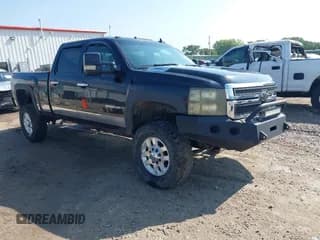 ✅ 2011 Chevrolet Silverado 2500HD LT • VIN: 1GC1KXCG7BF241067 • Lot: 43017708. Listed on IAAI with 289,561 mi. Free auction sales archive from the USA and detailed vehicle history report at DreamBid. Image 1.
