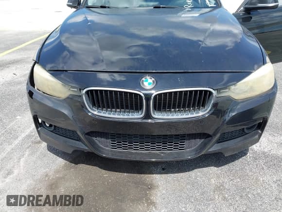 ✅ 2013 BMW 3 Series 328i • VIN: WBA3A5G56DNP22801 • Lot: 42797823. Listed on IAAI with 160,216 mi. Free auction sales archive from the USA and detailed vehicle history report at DreamBid. Image 6.