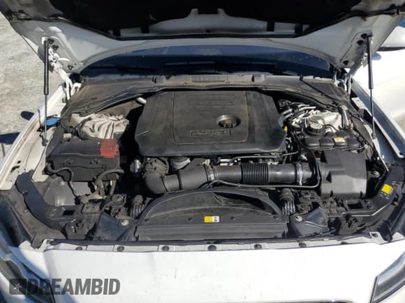 ✅ 2017 Jaguar XF 20d Premium • VIN: SAJBD4BNXHCY44555 • Lot: 90791985. Wystawiony na Copart z przebiegiem 88 213 mil. Bezpłatny archiwum sprzedaży aukcyjnych z USA i szczegółowy raport historii pojazdu na DreamBid. Zdjęcie 11.