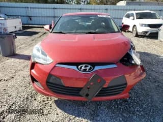 ✅ 2013 Hyundai Veloster w/Black Int • VIN: KMHTC6AD8DU087455 • Lot: 81977934. Wystawiony na Copart z przebiegiem 87 855 mil. Bezpłatny archiwum sprzedaży aukcyjnych z USA i szczegółowy raport historii pojazdu na DreamBid. Zdjęcie 5.