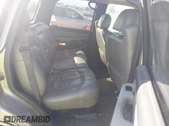 ✅ 2001 Chevrolet Tahoe LS • VIN: 1GNEK13T31R119953 • Lot: 42915575. Listed on IAAI with 187,784 mi. Free auction sales archive from the USA and detailed vehicle history report at DreamBid. Image 8.