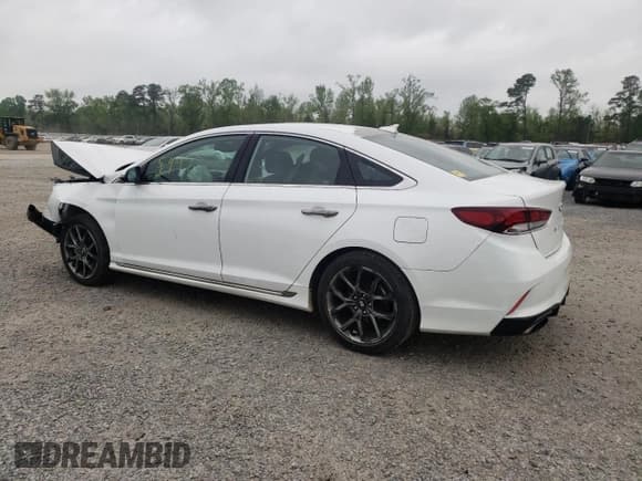 ✅ 2018 Hyundai Sonata Limited Plus • VIN: 5NPE34AB5JH681412 • Lot: 47452843. Listed on Copart with 54,477 mi. Free auction sales archive from the USA and detailed vehicle history report at DreamBid. Image 2.