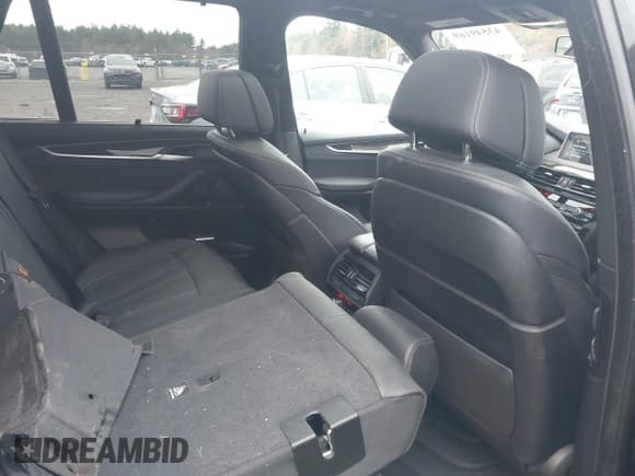 ✅ 2017 BMW X5 xDrive35d • VIN: 5UXKS4C3XH0Y16689 • Lot: 43549169. Listed on IAAI with 78,058 mi. Free auction sales archive from the USA and detailed vehicle history report at DreamBid. Image 8.