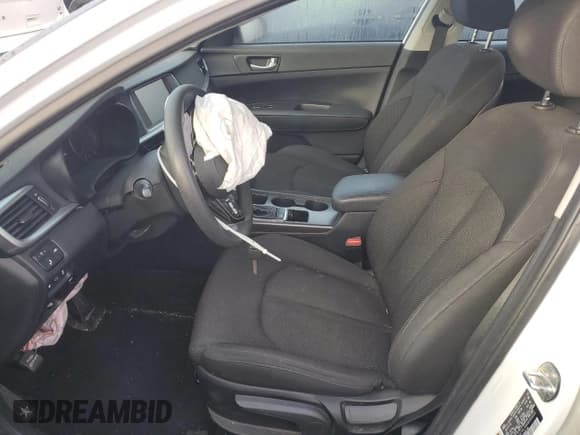 ✅ 2019 Kia Optima LX • VIN: 5XXGT4L36KG330052 • Лот: 92308705. Опубликован ранее на Copart с пробегом 80 996 миль. Бесплатный доступ к архиву аукционных продаж из США и подробный отчёт об истории автомобиля на DreamBid. Изображение 7.