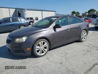 2011 Chevrolet Cruze LTZ z VIN 1G1PH5S90B7131948, wystawiony jako Copart lot #86243145 z przebiegiem 167 620 mil mil oraz Czysty tytuł • Clean title. Historia ofert i sprzedaży dostępna na DreamBid. Obrazek 1.