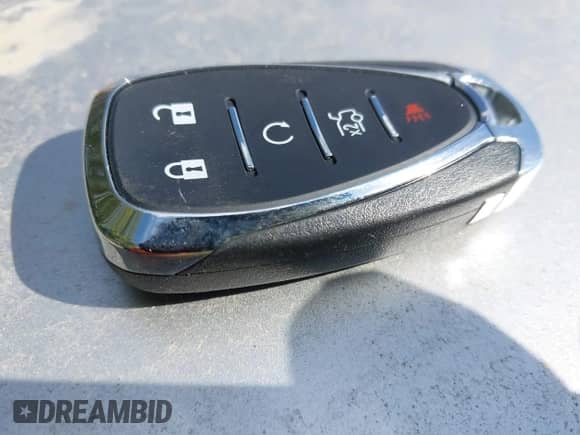 2016 Chevrolet Malibu LT z VIN 1G1ZE5ST5GF303756, wystawiony jako IAAI lot #43351963 z przebiegiem Nie podano mil oraz . Historia ofert i sprzedaży dostępna na DreamBid. Obrazek 11.