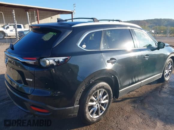✅ 2017 Mazda CX-9 Touring • VIN: JM3TCBCY7H0133567 • Lot: 43319698. Wystawiony na IAAI z przebiegiem 111 681 mil. Bezpłatny archiwum sprzedaży aukcyjnych z USA i szczegółowy raport historii pojazdu na DreamBid. Zdjęcie 4.