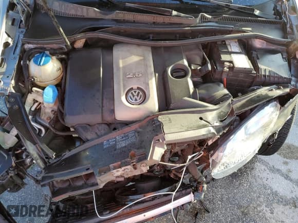 ✅ 2008 Volkswagen Rabbit S • VIN: WVWBA71K18W119005 • Лот: 80643414. Опубликован ранее на Copart с пробегом 154 840 миль. Бесплатный доступ к архиву аукционных продаж из США и подробный отчёт об истории автомобиля на DreamBid. Изображение 11.