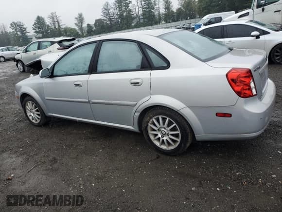 ✅ 2005 Suzuki Forenza LX • VIN: KL5JJ56Z85K132557 • Lot: 80202535. Wystawiony na Copart z przebiegiem Nie podano. Bezpłatny archiwum sprzedaży aukcyjnych z USA i szczegółowy raport historii pojazdu na DreamBid. Zdjęcie 2.