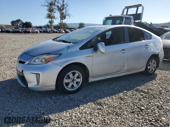 ✅ 2015 Toyota Prius Two • VIN: JTDKN3DUXF0411696 • Lot: 82388685. Listed on Copart with 207,782 mi. Free auction sales archive from the USA and detailed vehicle history report at DreamBid. Image 1.