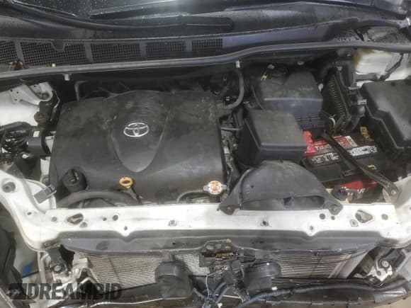 ✅ 2018 Toyota Sienna XLE • VIN: 5TDDZ3DC1JS200283 • Лот: 83755835. Опубликован ранее на Copart с пробегом 118 332 миль. Бесплатный доступ к архиву аукционных продаж из США и подробный отчёт об истории автомобиля на DreamBid. Изображение 12.