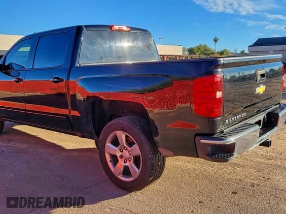 ✅ 2018 Chevrolet Silverado 1500 LT • VIN: 3GCPCREC8JG366167 • Lot: 96327085. Wystawiony na Copart z przebiegiem 134 515 mil. Bezpłatny archiwum sprzedaży aukcyjnych z USA i szczegółowy raport historii pojazdu na DreamBid. Zdjęcie 3.